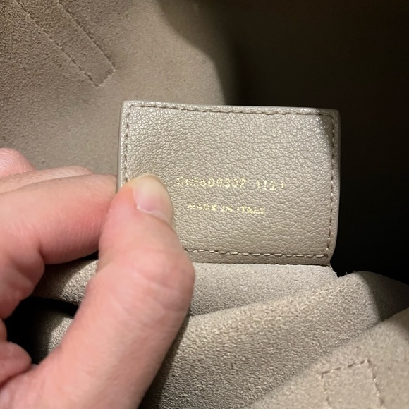 Authentic Saint Laurent toy shopper - Picture 13 of 16